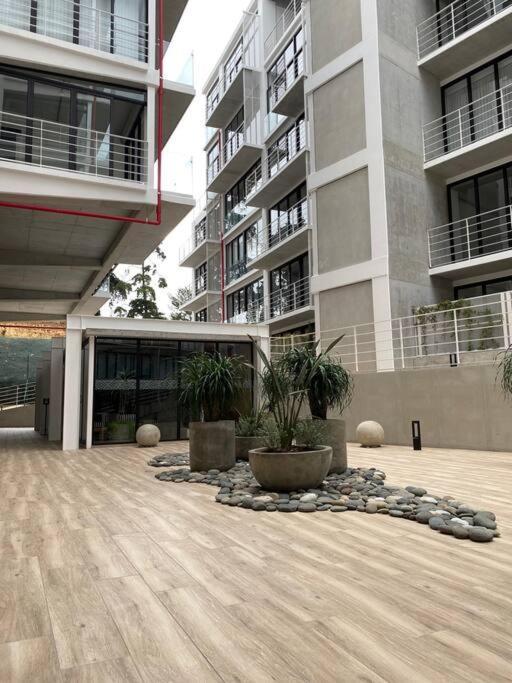 Moderno Apto Shift Zona 16, Cerca De Embajada Eeuu Y Explanada Cayala Guatemala City Exterior foto